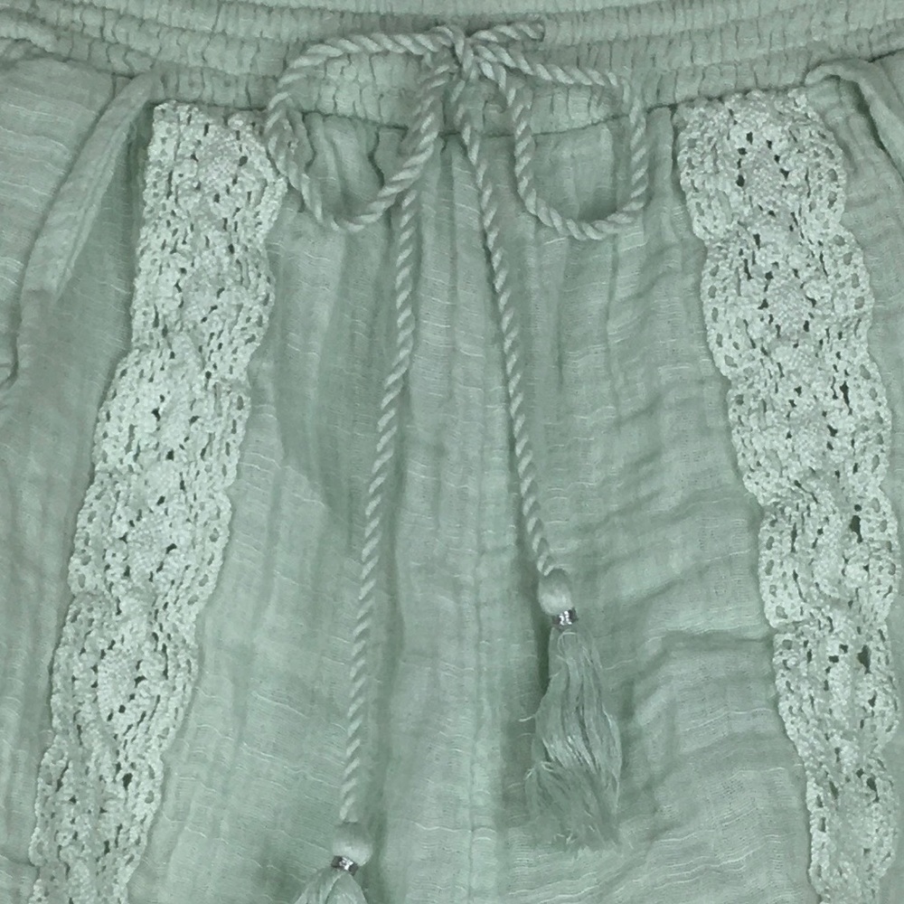 AMERICAN EAGLE Shorts Drawstring Elastic Waist Lace Boho Mint Green Size Small - Picture 2 of 9